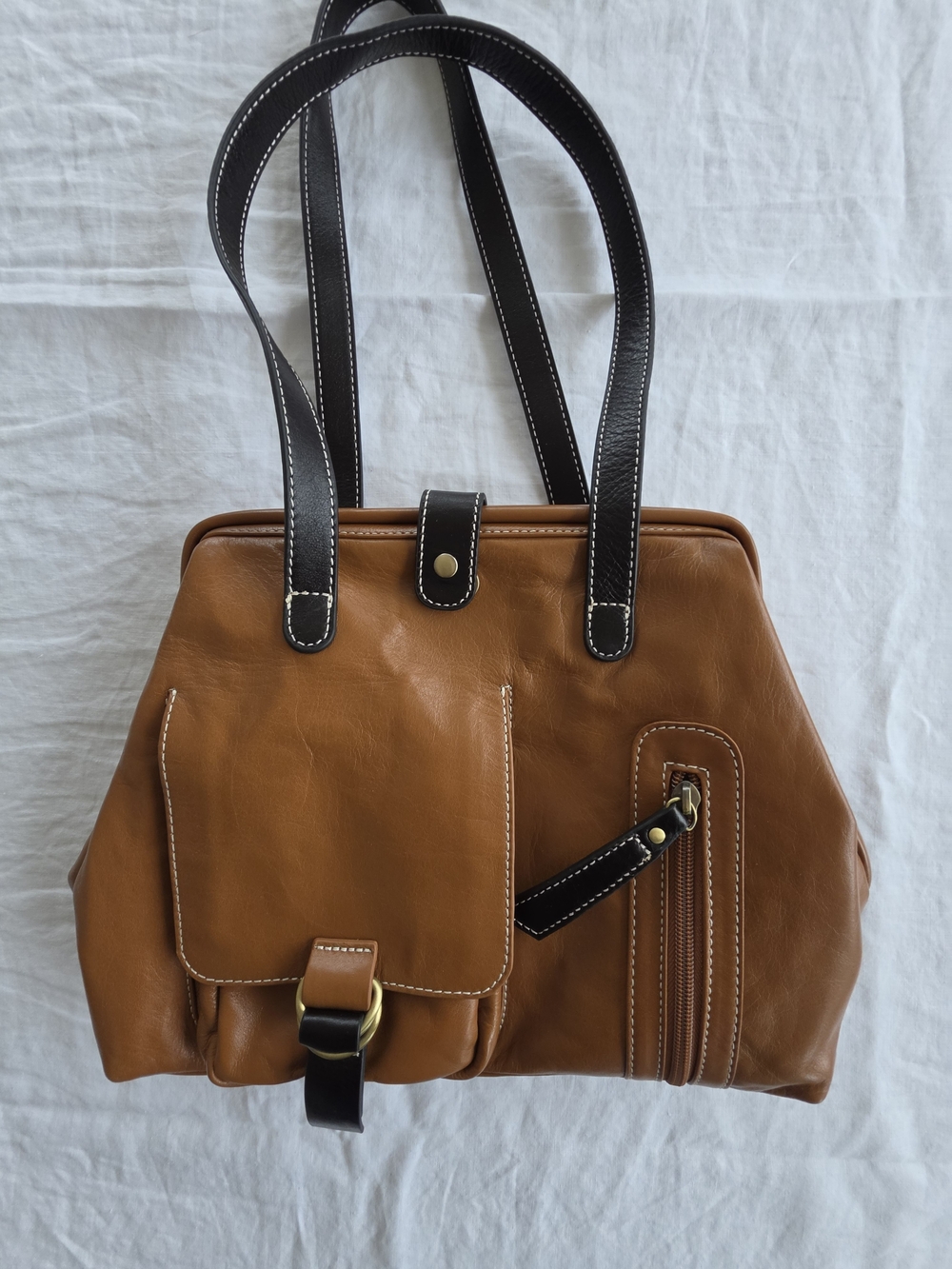 Noetj Style Tan Leather Bag with Black Handles
